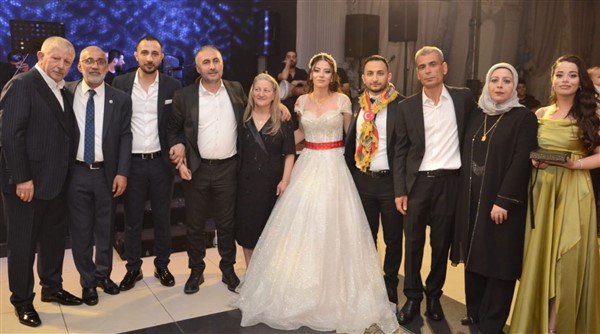 Böyle düğün görülmedi: Arif Melek'in oğlunun düğününde yer yerinden oynadı